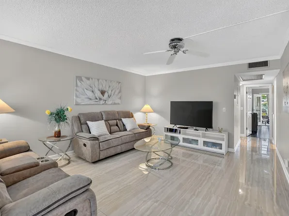 3056 NEWPORT N, Deerfield Beach, FL 33442