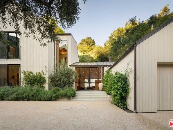 3640 Mandeville Canyon Rd, Los Angeles, CA 90049