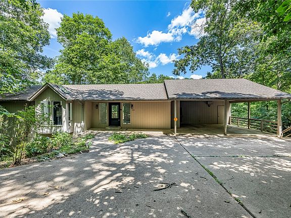 4th image of 21 Eaton Cir