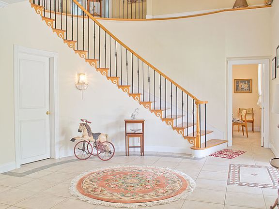 5th image of 920 Roberts Road #1