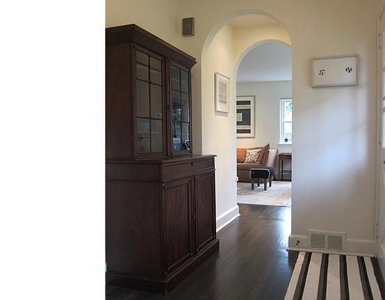 2nd image of 7660 Saint Martins Ln