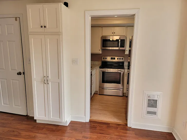 135 W Main St #5 — Photo 22