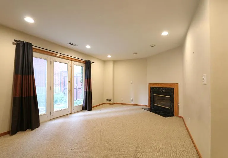 604 S Loomis St — Photo 30