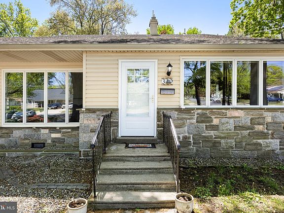 4th image of 330 Cranford Rd