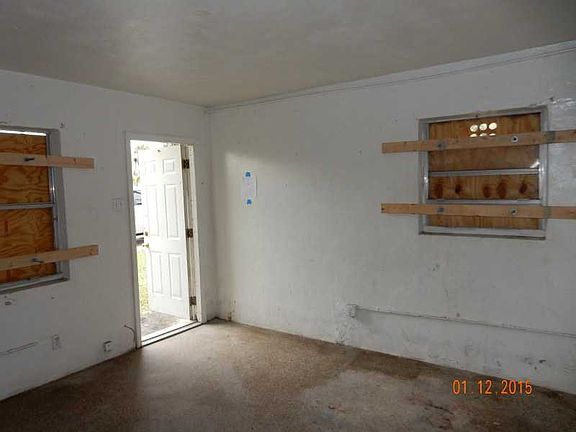4th image of 1106 NW 7th St