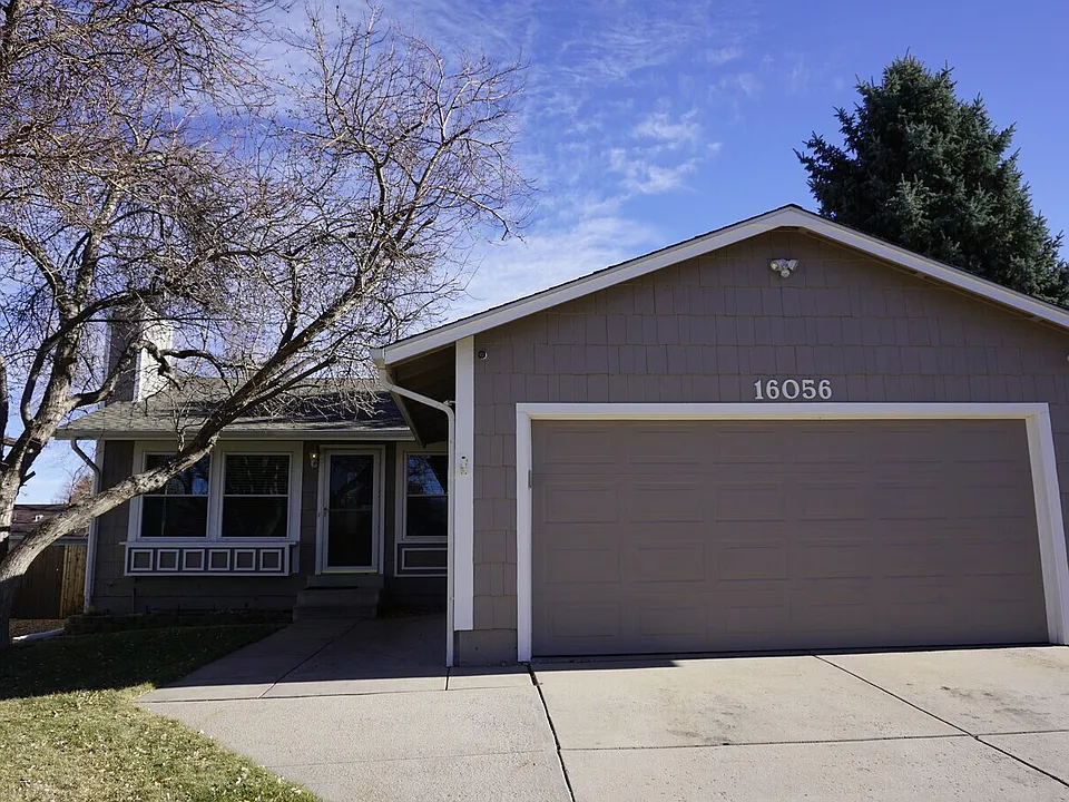 16056 E Oxford Dr