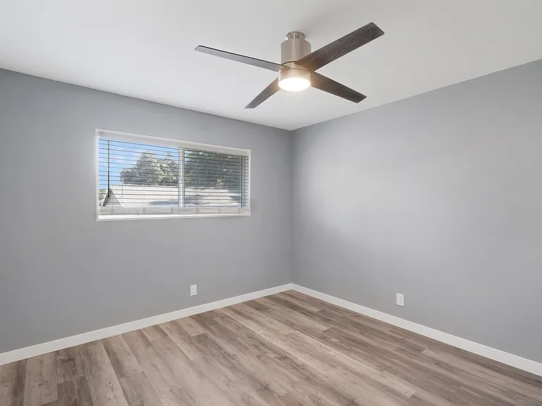 816 E Pleasant St #B — Photo 8