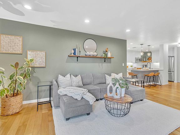 3rd image of 1201 Alta Vista Dr APT 108