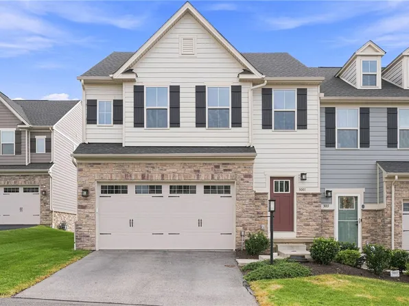 3001 Kapalua Ln, Jeannette, PA 15644