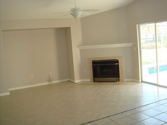 4th image of 3580 58th Ave NE