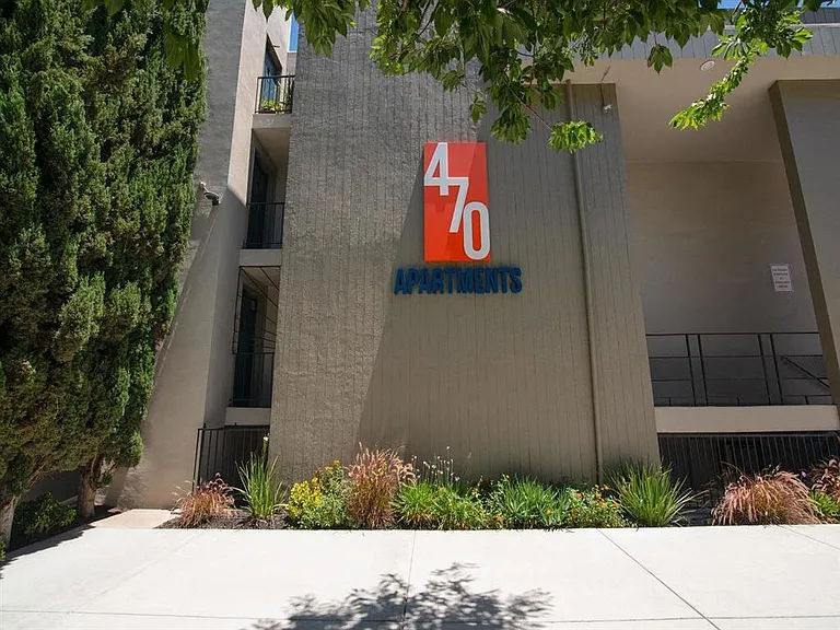 470 Apartments — Photo 20