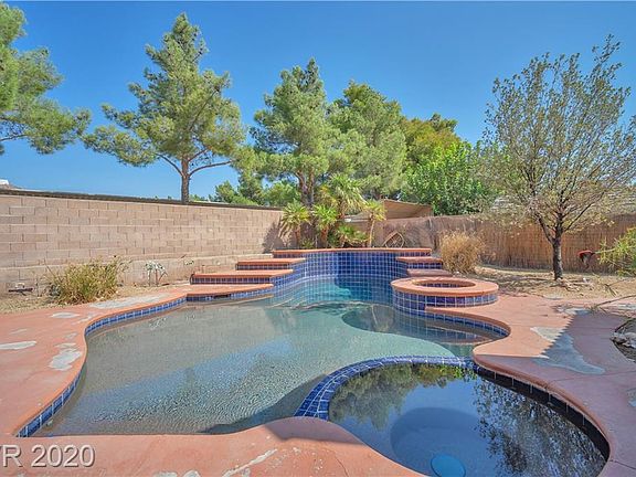 3rd image of 3094 Paintedhills Ave