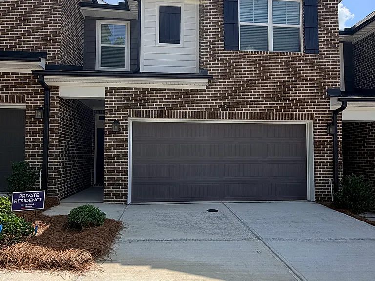 454 Laurelwood Ct — Photo 1