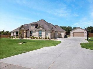 7005 New Castle Ln, Sanger, TX 76266