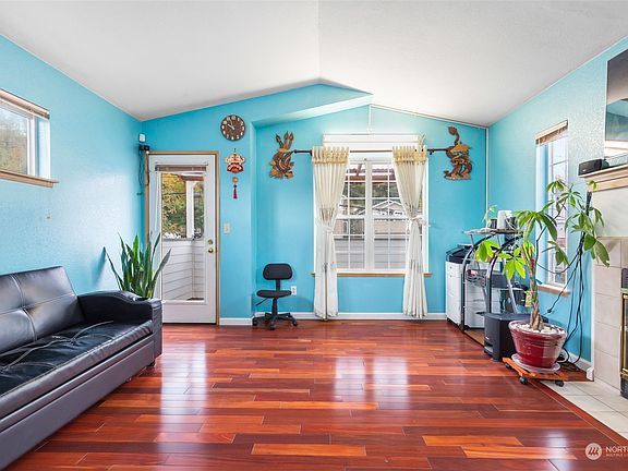 4th image of 8822 2nd Avenue S