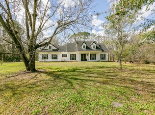 518 Meadowbrook Farms Rd, Green Cove Springs, FL 32043