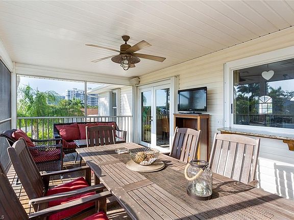 5th image of 121 Sand Dollar Dr