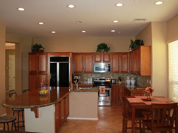 4th image of 27431 N 125th Dr