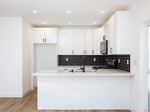 3rd image of 5721 Campanile Way