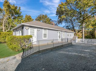 860 Flanders Rd, Riverhead, NY 11901