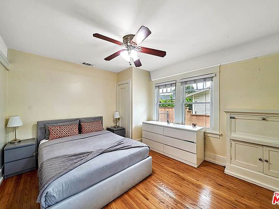 4th image of 8313 Comstock Ave
