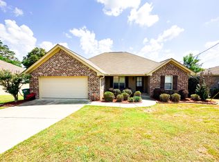 212 Collins Rd, Petal, MS 39465