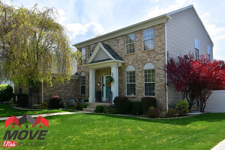 1st image of 402 E Cranberry Hill Dr