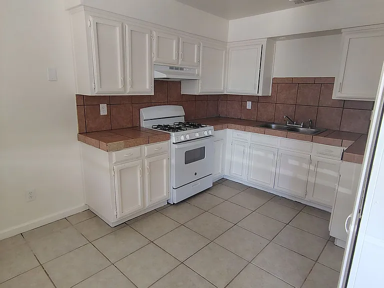 345 Martin Luther King Jr Blvd — Photo 22