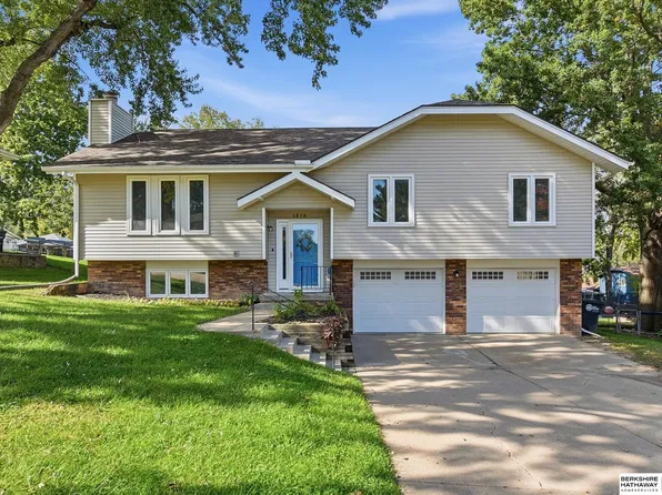 1316 S 162nd Ave, Omaha, NE 68130