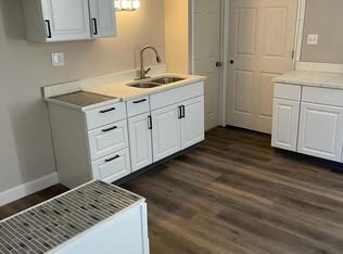 2974 N 14th St #A, Milwaukee, WI 53206