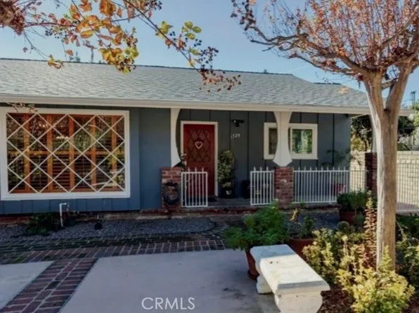 1724 Sombra Dr, Glendale, CA 91208