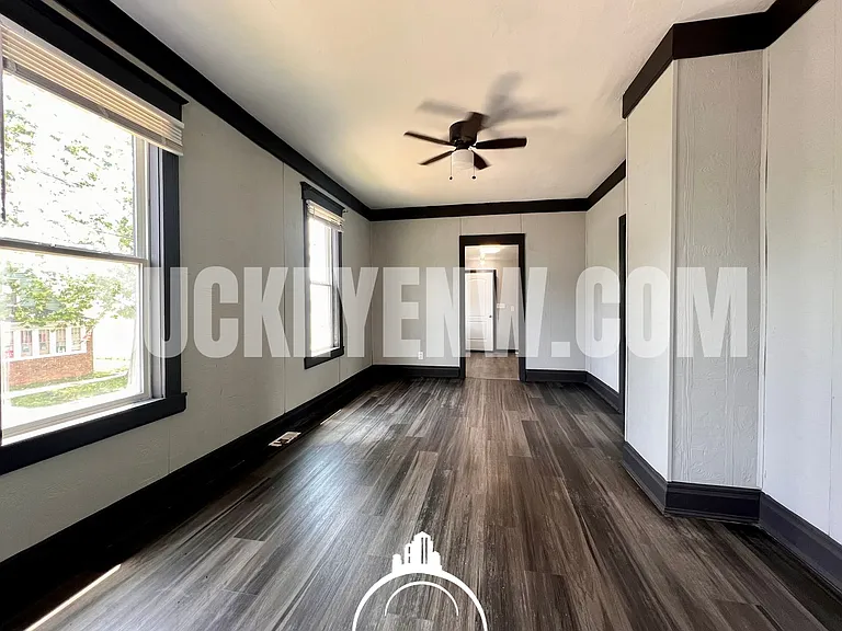 203 South Ave — Photo 3