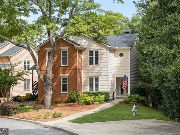 6502 Deerings Ln, Peachtree Corners, GA 30092