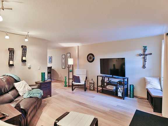 5th image of 5728 99th Street Ct E