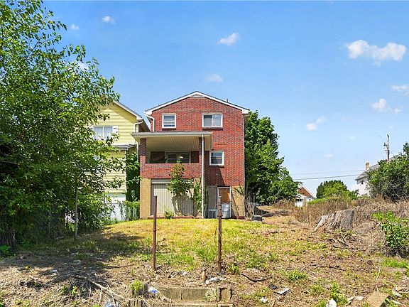 4th image of 1615 Abraham St