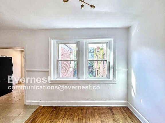 3rd image of 1409 Hull St