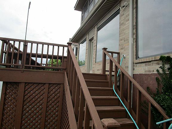 3rd image of 153 Broadmoor Dr