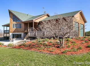 1778 White Spruce Dr, Sheridan, MI 48884