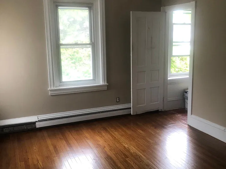 260 Bridge St #3 — Photo 3