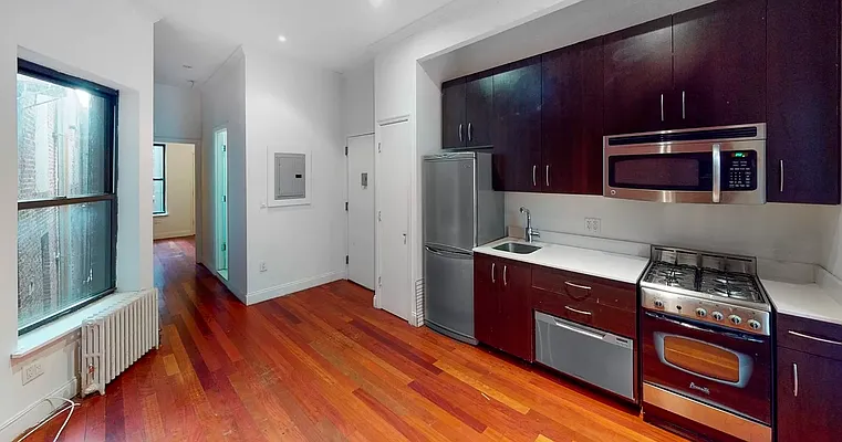 Rented by Living New York | media 12