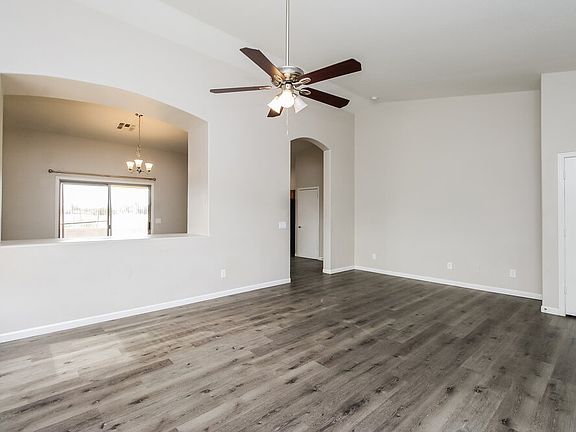 4th image of 2246 S 85th Dr