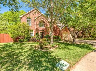 2432 Brittany Ln, Grapevine, TX 76051