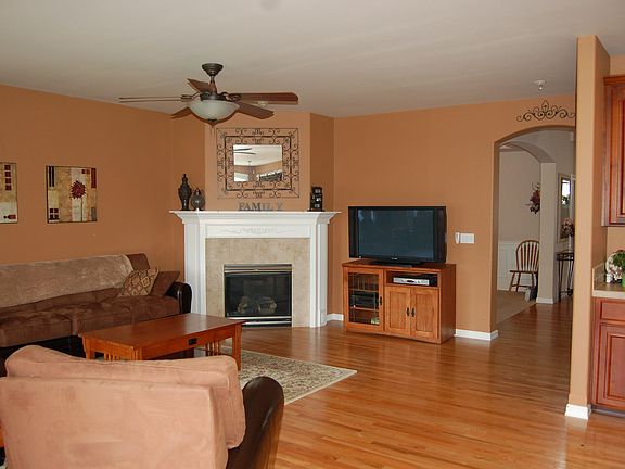 5th image of 11824 181st St E