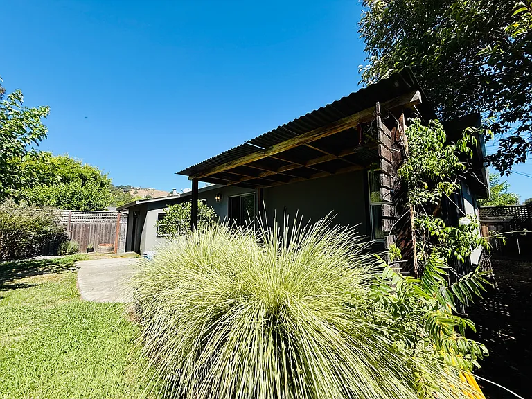 2849 Cypress St — Photo 17