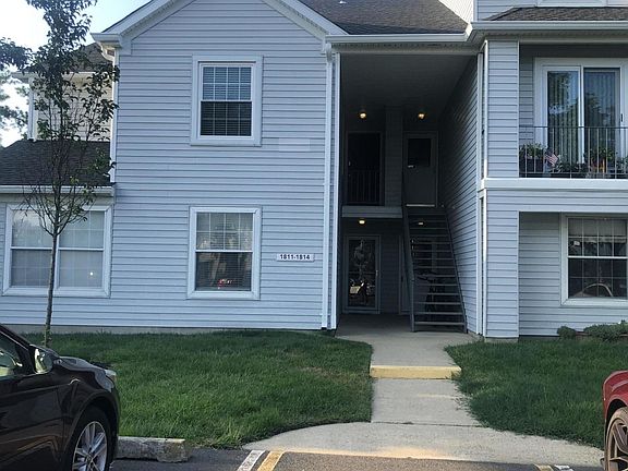 2nd image of 1812 Waters Edge Dr #12B
