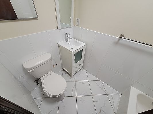 4th image of 2156 2nd Ave #4N