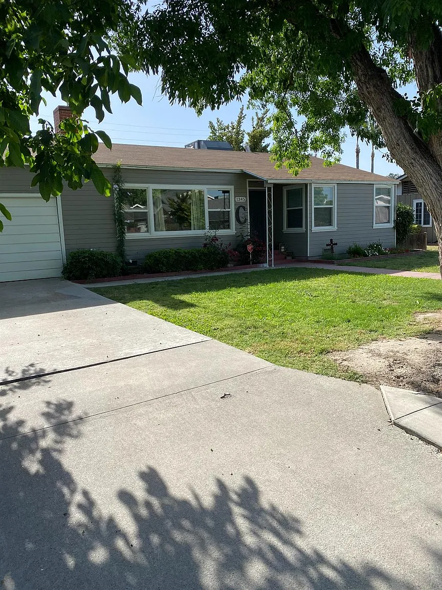1345 21st Ave photo 1