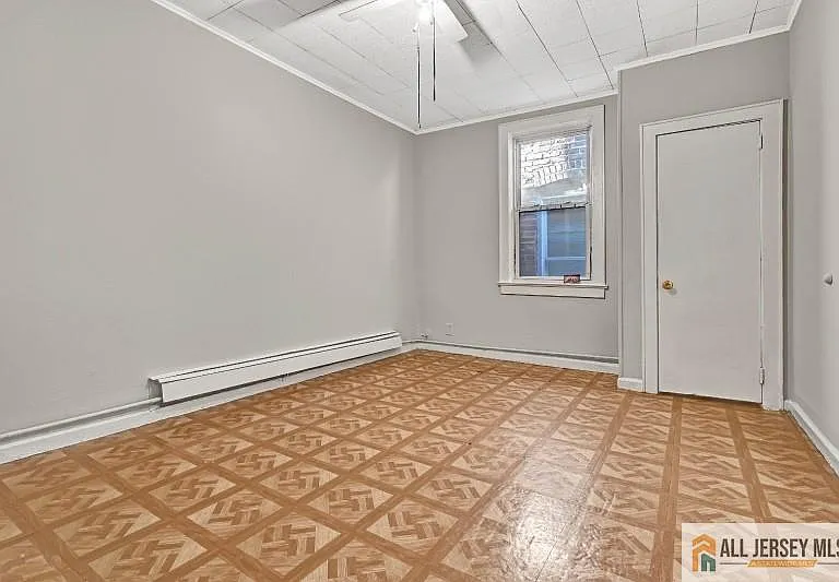 2 Columbus Pl #2 — Photo 4