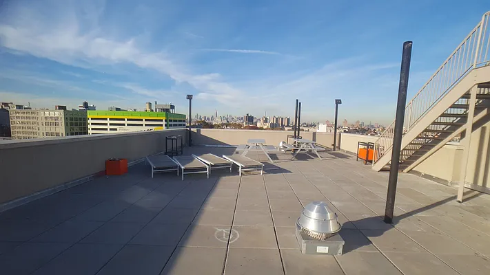 Rented by Evergreen Apartments BK | media 1