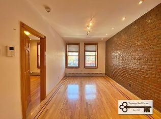 32-06 36th Ave #3, Astoria, NY 11106